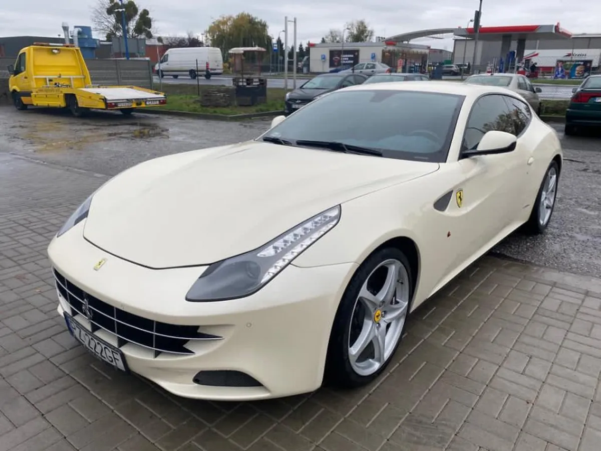 Ferrari FF - przed metamorfozą