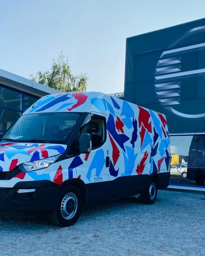 Iveco Daily: Oklejenie reklamowe